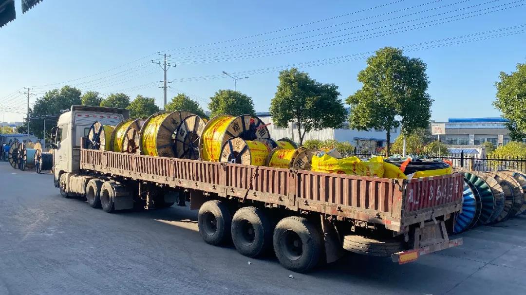 服務(wù)不停 發(fā)貨不止 服務(wù)客戶我們一直在路上！